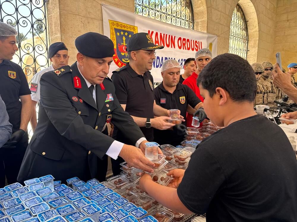 Şanlıurfa’da Cuma Namazı Öncesi kıymetli anlar; Jandarma Teşkilatı için mevlit okutuldu
