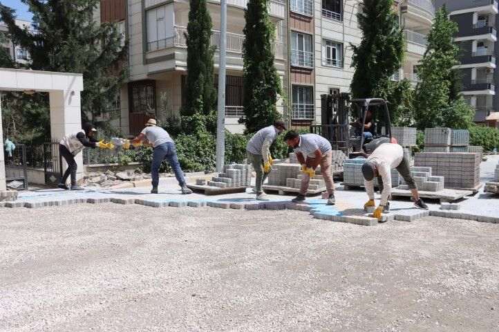 Karaköprü’de Prestij Sokak Çalışmalarıyla Mahalleler Yenileniyor (2)