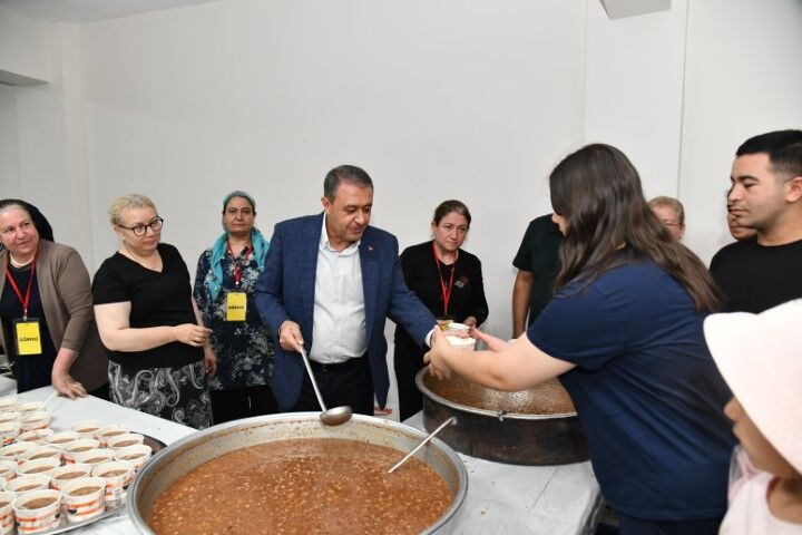 Şanlıurfa Valisi Hasan Şıldak Aşure Günü Etkinliğinde Vatandaşlarla Buluştu!