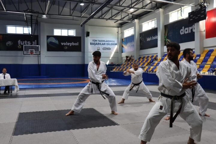 Şanlıurfa’da Karate Dan Sınavları İki Günlük Maratonun Ardından Sona Erdi (1)