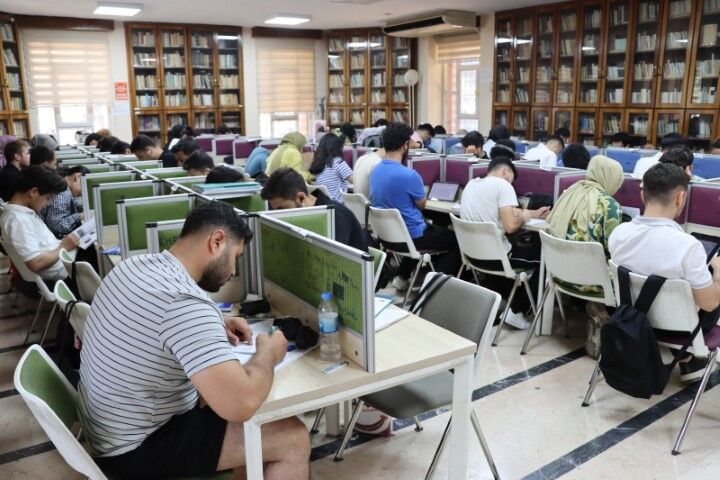 Şanlıurfa’da Kütüphaneler YKS Öncesi En Yoğun Günlerini Yaşıyor!