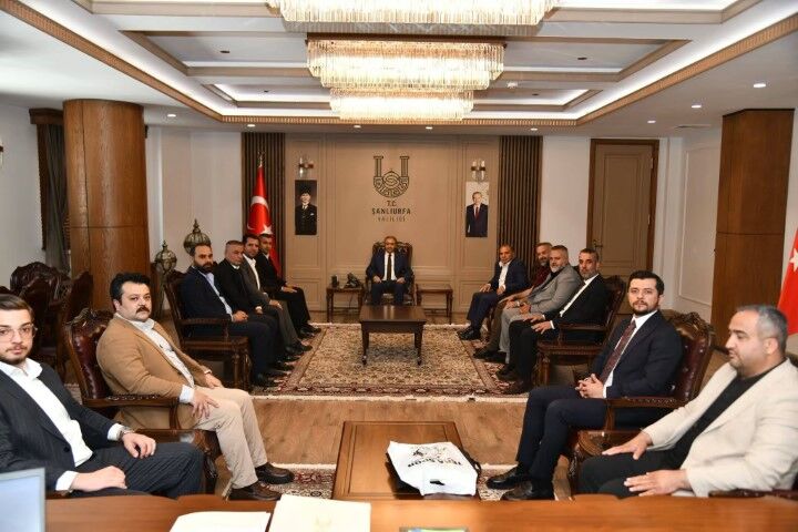 Şanlıurfaspor Kulüp Yönetiminden Vali Hasan Şıldak’a Ziyaret (2)