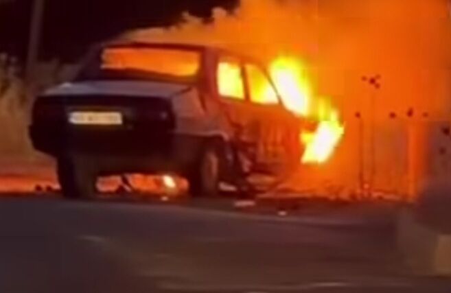 Şanlıurfa’da Seyir Halindeki Otomobilin Motorundan Dumanlar Yükseldi