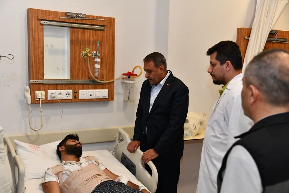 Vali Şıldak’tan geçmiş olsun ziyareti