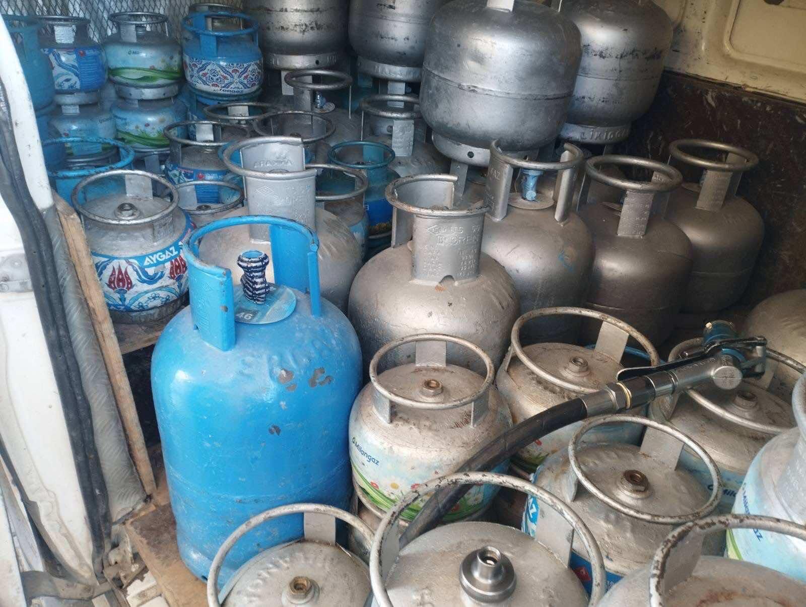 Eyyübiye’de akaryakıt istasyonunda hayret veren olay: Jandarma dur dedi!
