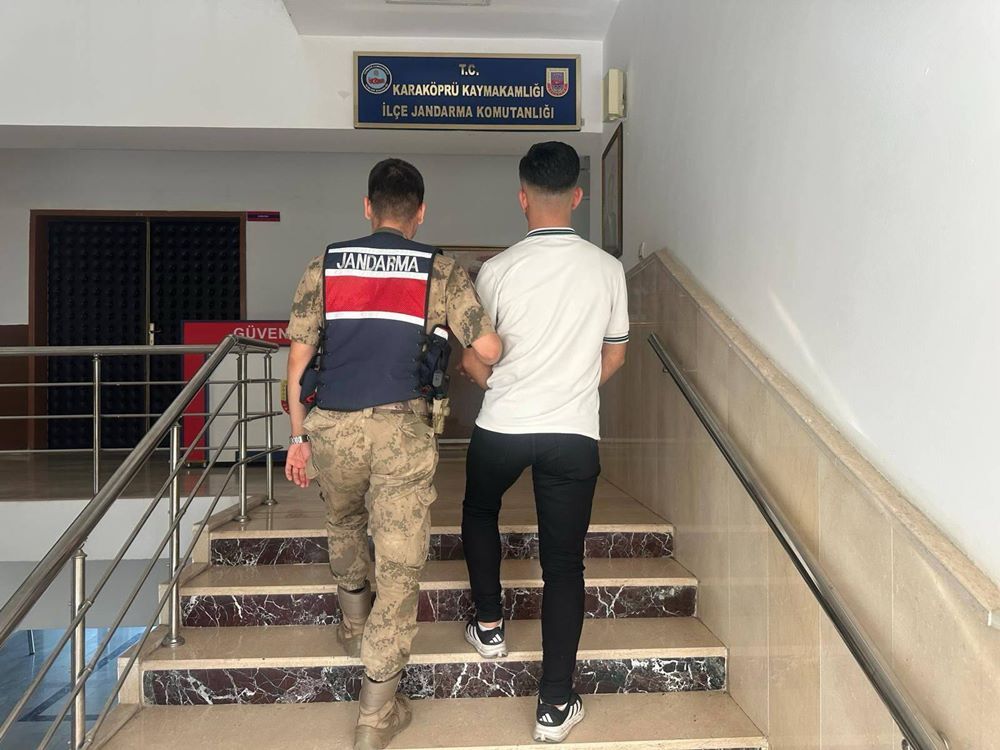 Karaköprü jandarma firariye geçit vermedi!