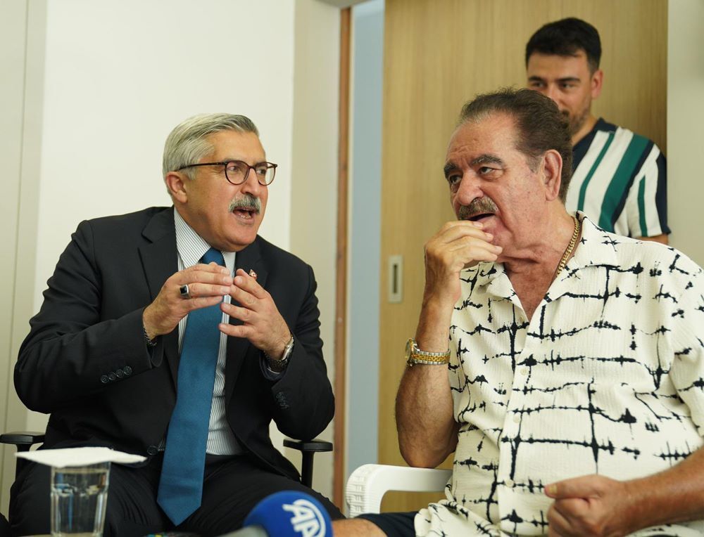 Şanlıurfalı İbrahim Tatlıses’e Hüseyin Yayman’dan geçmiş olsun ziyareti