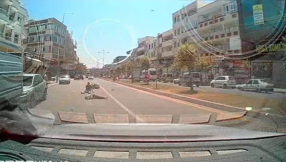 Şanlıurfa'da korkutan kaza anları anbean kayda alındı: 2 Yaralı!