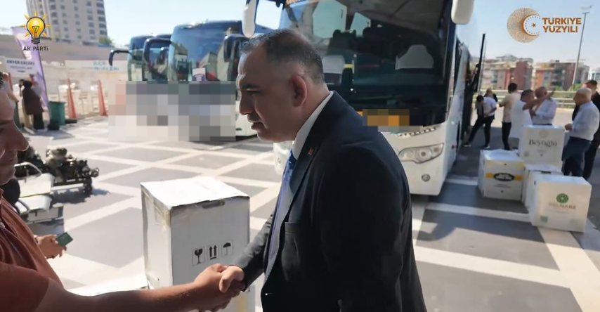 AK Parti’den Şanlıurfa Otogarına gönül ziyareti