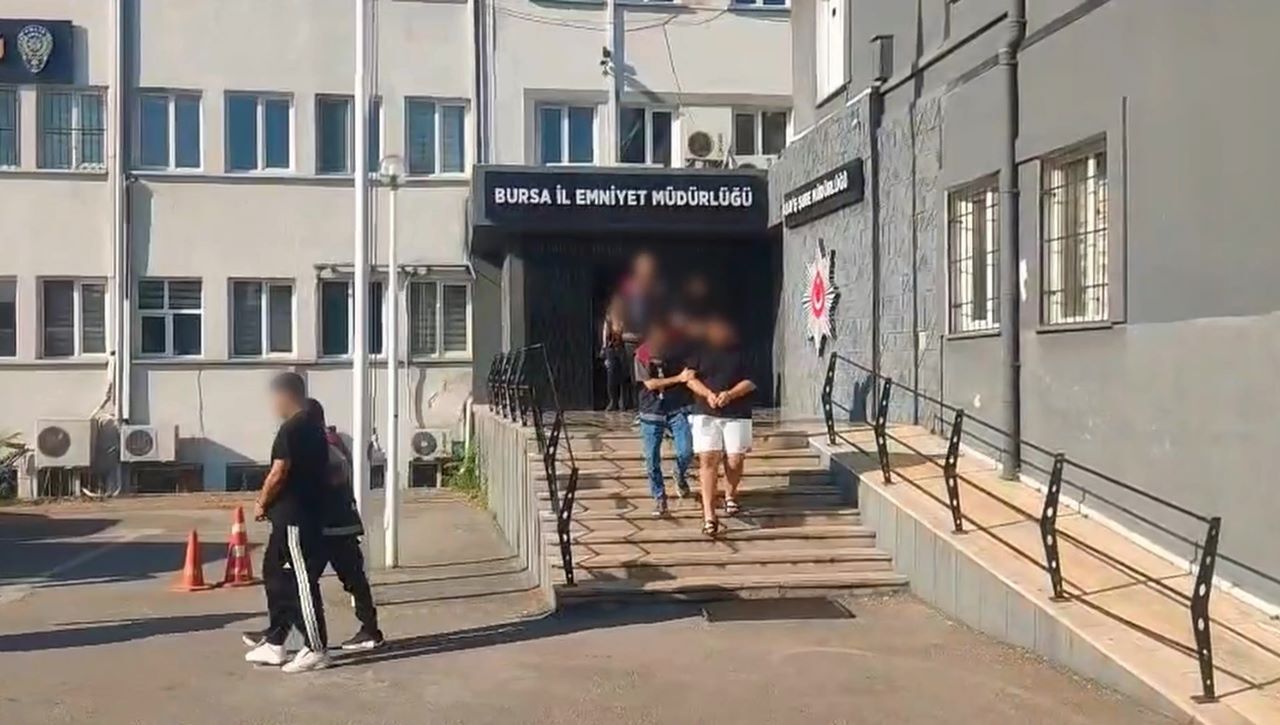Şanlıurfa dâhil 7 ilde dolandırıcılık operasyonu: 17 gözaltı!