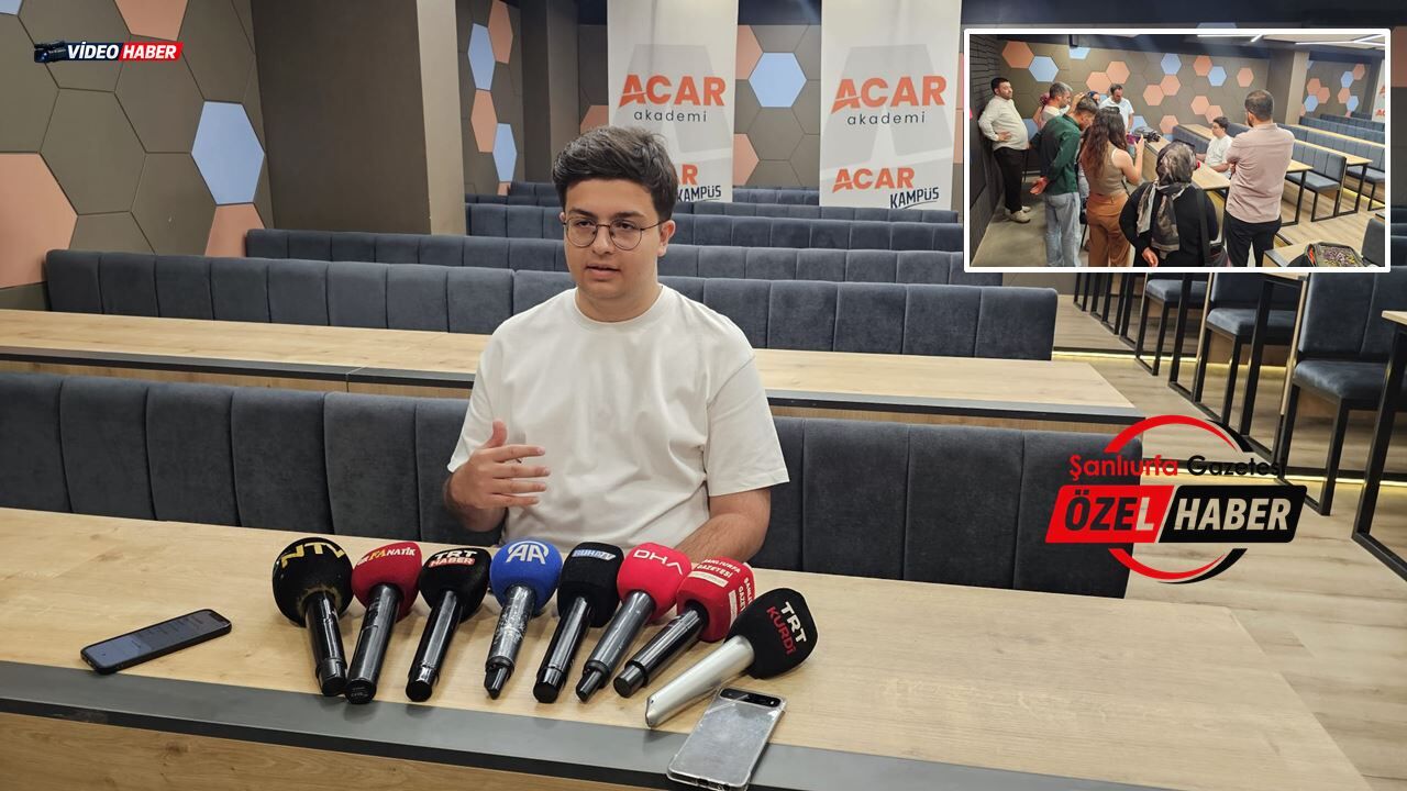 Şanlıurfalı Miraç Koşar YKS'de Türkiye Birincisi Oldu: "Sabah Uyuyordum, Haberi Annemden Aldım"
