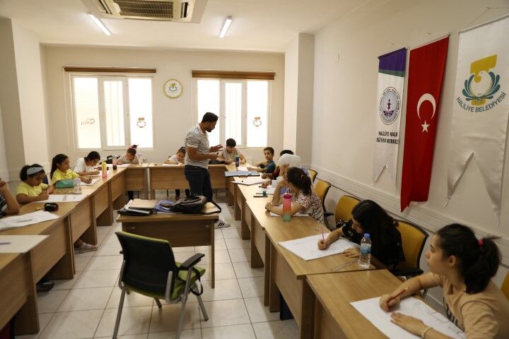 Hali̇li̇ye Beledi̇yesi̇ Kurslari Geleceğe Umut Oluyor (6) (Small)-1