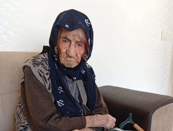 Aynur Ak Hayatını Kaybetti!