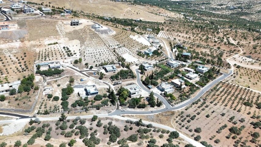 Karaköprü'de Kırsal Yollar Sathi Asfaltla Yenileniyor (1)