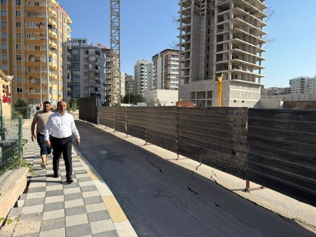 Karaköprü'de Riskli Bölgeye Başkan Nihat Çiftçi'den Yerinde Inceleme (2)