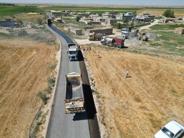 Şanlıurfa Suruç'ta Yılların Bekleyişi Bitti! Asfalt Çalışması Tamamlandı