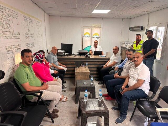 Şanlıurfa Viranşehir'deki 200 Yataklı Hastanede Son Durum! Bakanlık Heyeti İnceledi (1)