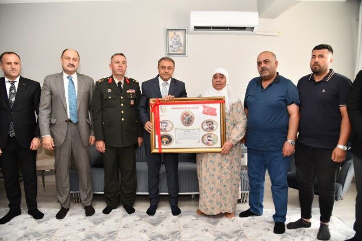 Şanlıurfa'da 15 Temmuz Demokrasi ve Millî Birlik Günü'nde duygulandıran ziyaret