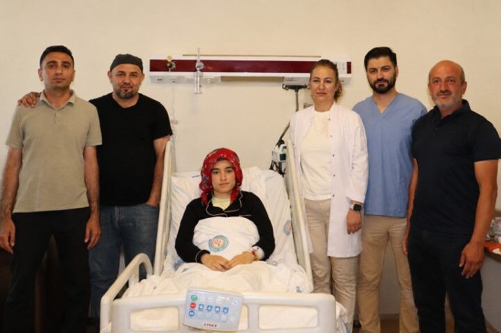 Şanlıurfa'da Doğum Sonrası İnme Geçiren Genç Kadın Hrü Hastanesi'nde Sağlığına Kavuştu (3)