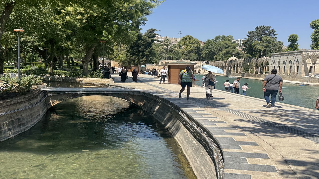 Şanlıurfa ve çevre illerde sıcak hava etkisini sürdürüyor