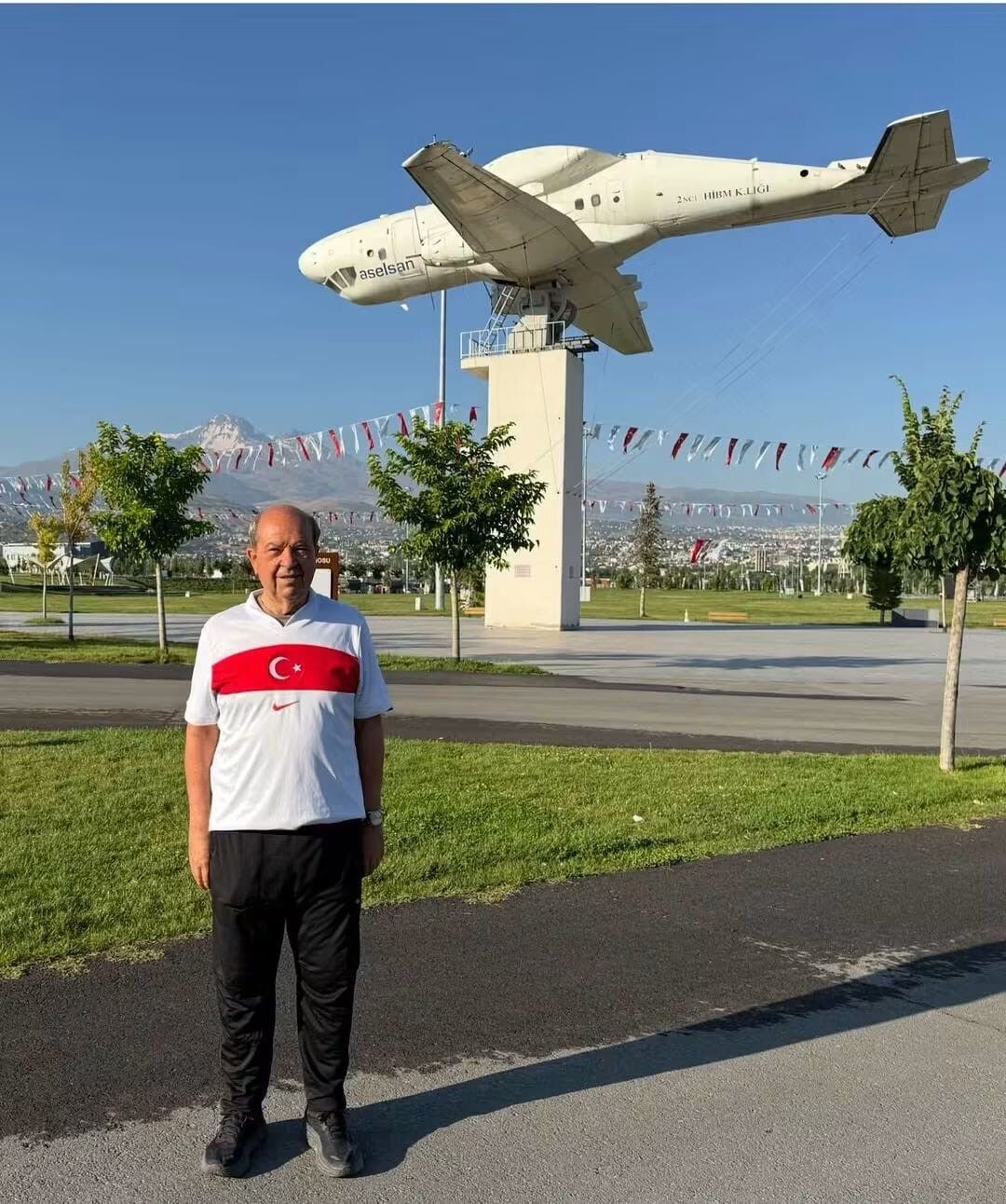 Ersin Tatar: "Gelincik Tarlası Gibiydi Kayseri"
