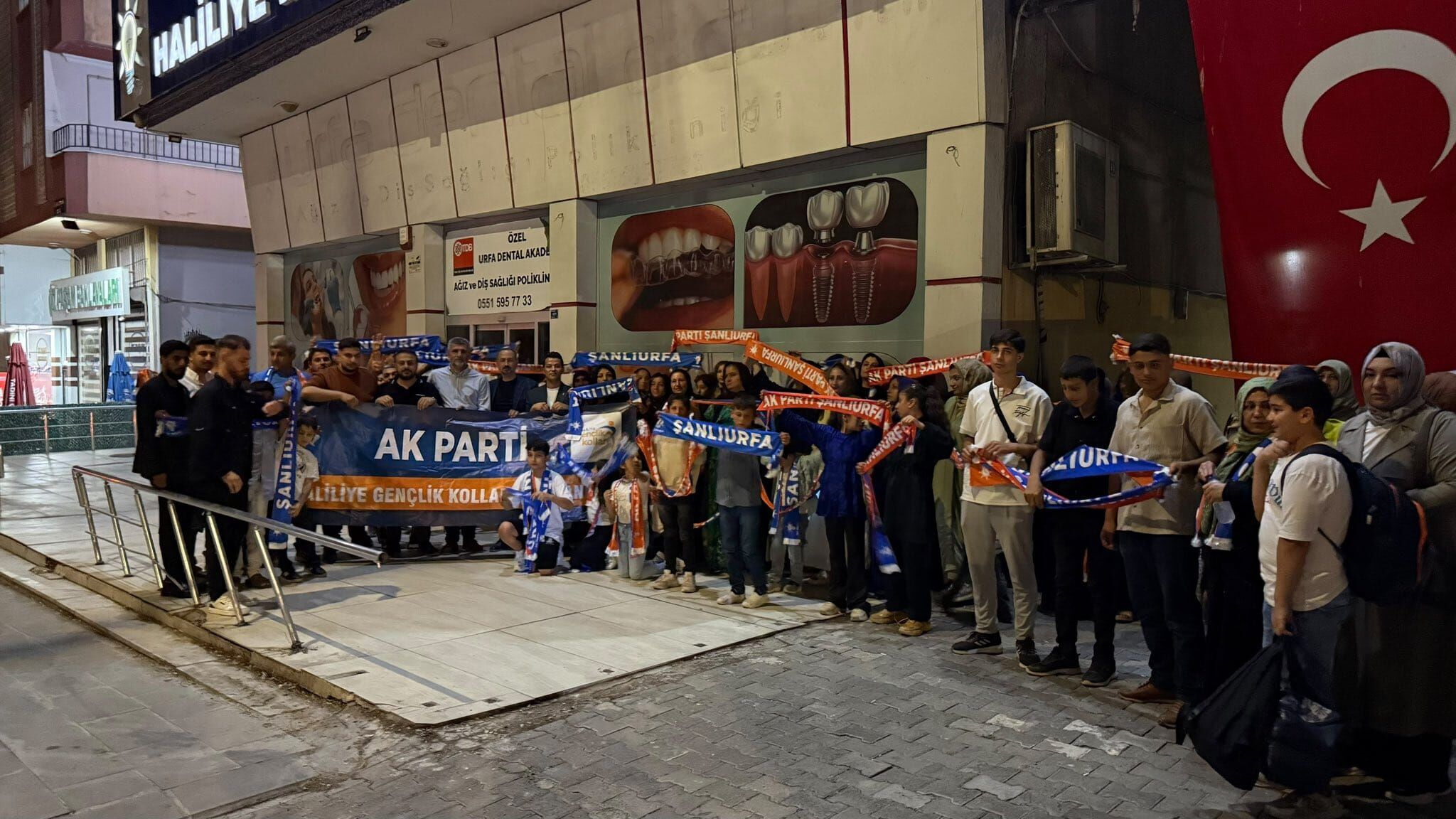 AK Parti Şanlıurfa Teşkilatlarından Malazgirt Zaferi Programına Yoğun Katılım