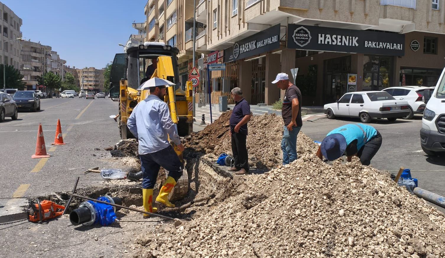 Şanlıurfa'nın o mahallesi susuz kaldı; Muhtar uyarıları sıraladı