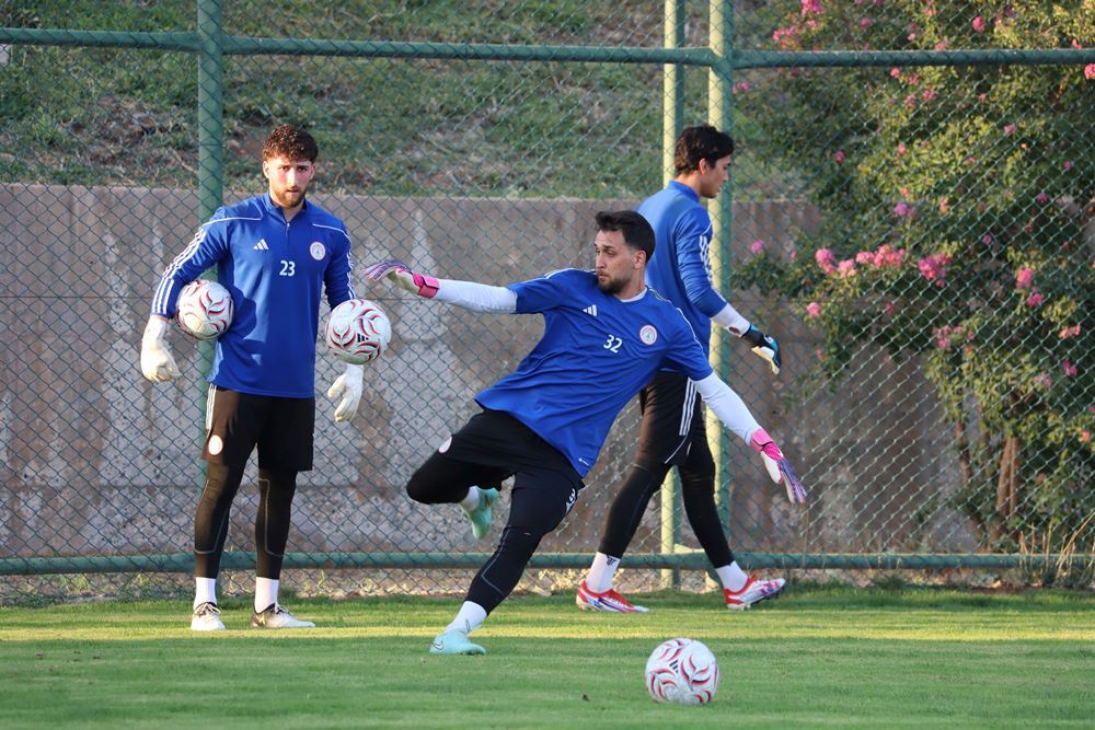 Karaköprü Belediyespor Sezonun İlk Maçına Hazırlanıyor (5)