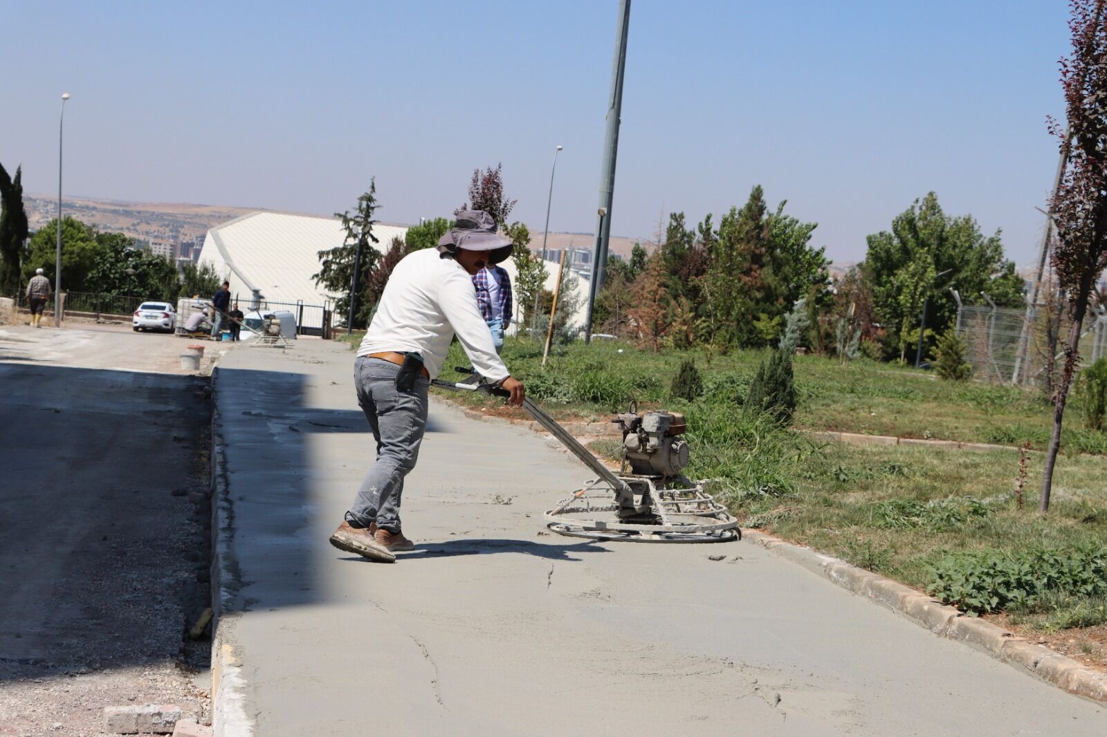 Karaköprü’de Parklar Bi̇si̇klet Ve Yürüyüş Yollariyla Canlaniyor (1)