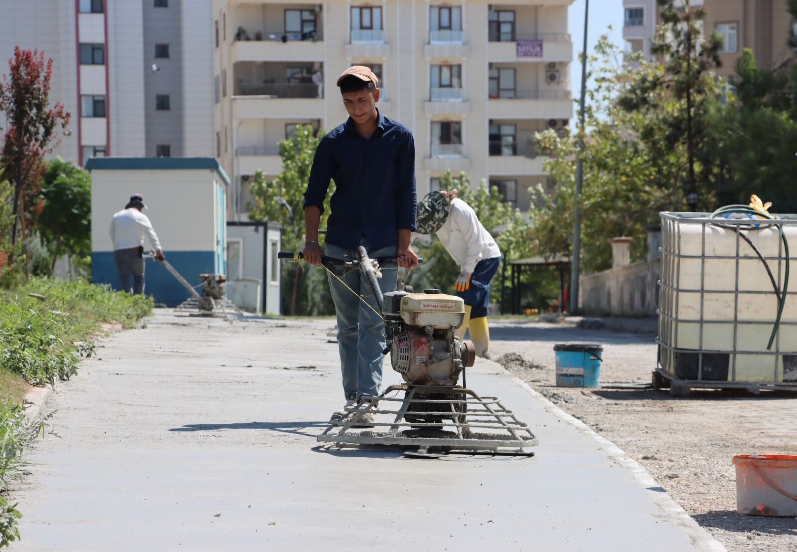 Karaköprü’de Parklar Bi̇si̇klet Ve Yürüyüş Yollariyla Canlaniyor (2)