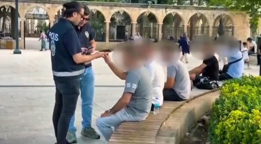Şanlıurfa’da Huzur Denetimi Ekipler Balıklıgöl’de Sahaya İndi (4)