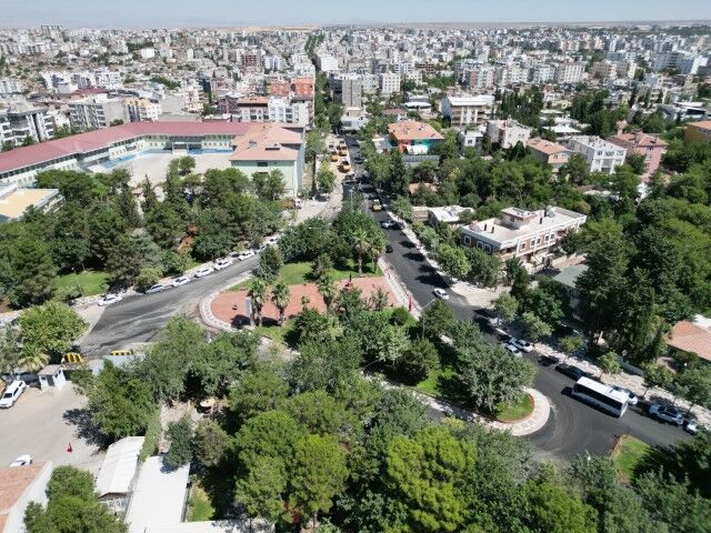 Şanlıurfa’da Siverek’in Önemli Caddelerinde Çalışmalar Sürüyor (7)