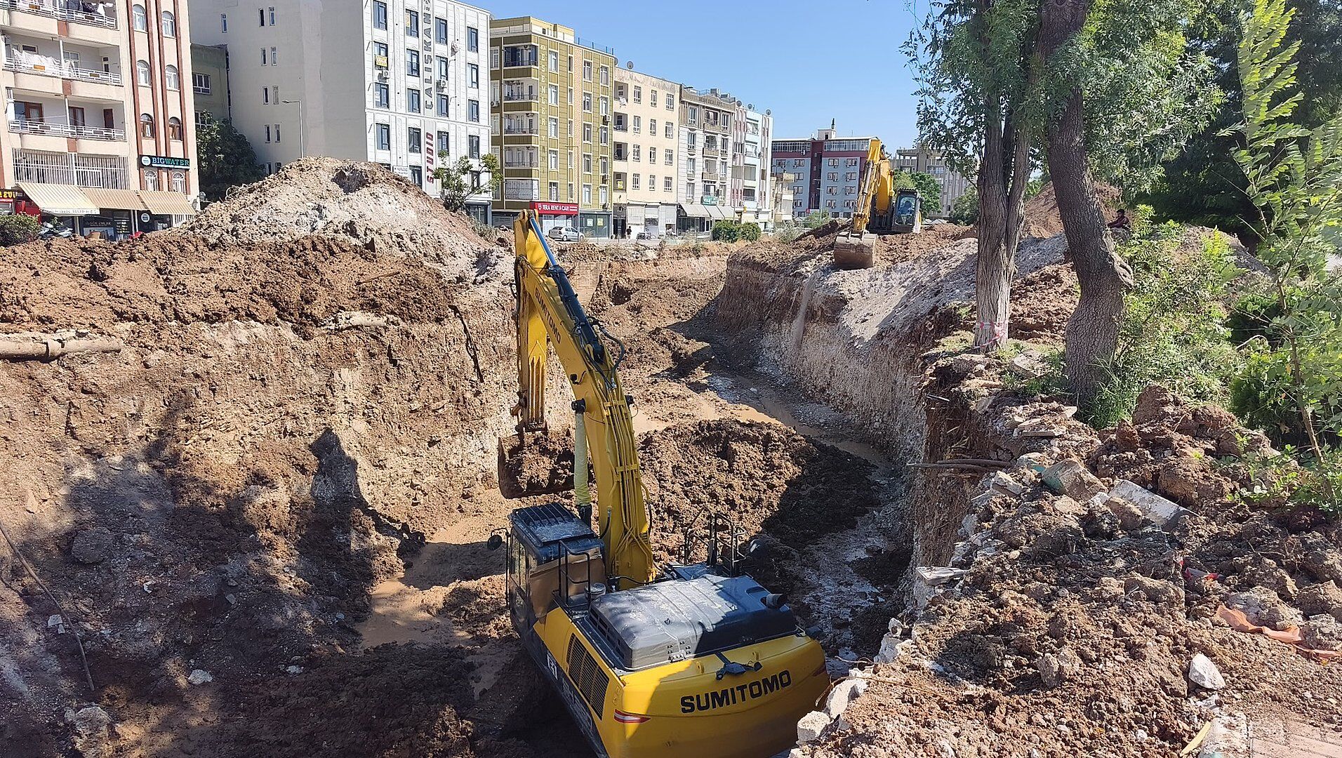 Şanlıurfa’da Taşkın Alarmına Karşı Kritik Bölgelerde Çalışma Başladı-1