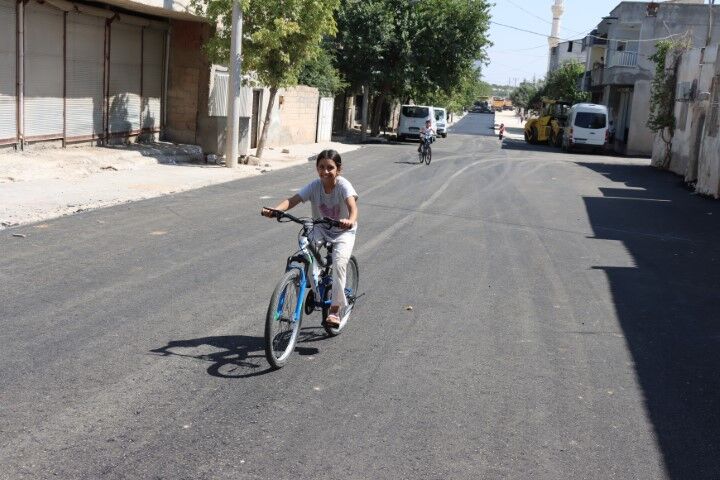 Şanlıurfa’da Yollar Bir Bir Yenileniyor! Hilvan’da Asfalt Seferberliği (1)