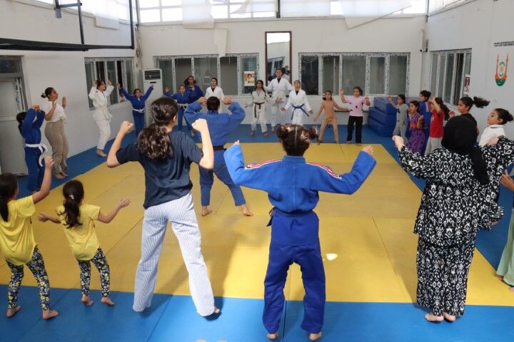 Tatili Böyle Değerlendiriyorlar! Şanlıurfa’da Kız Çocuklarından Judo Eğitimi
