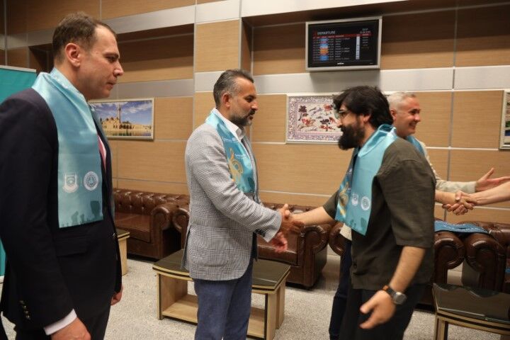 Şanliurfa’nin Dünya Gururu Vox Humani̇s Yurda Döndü (5) (Küçük)