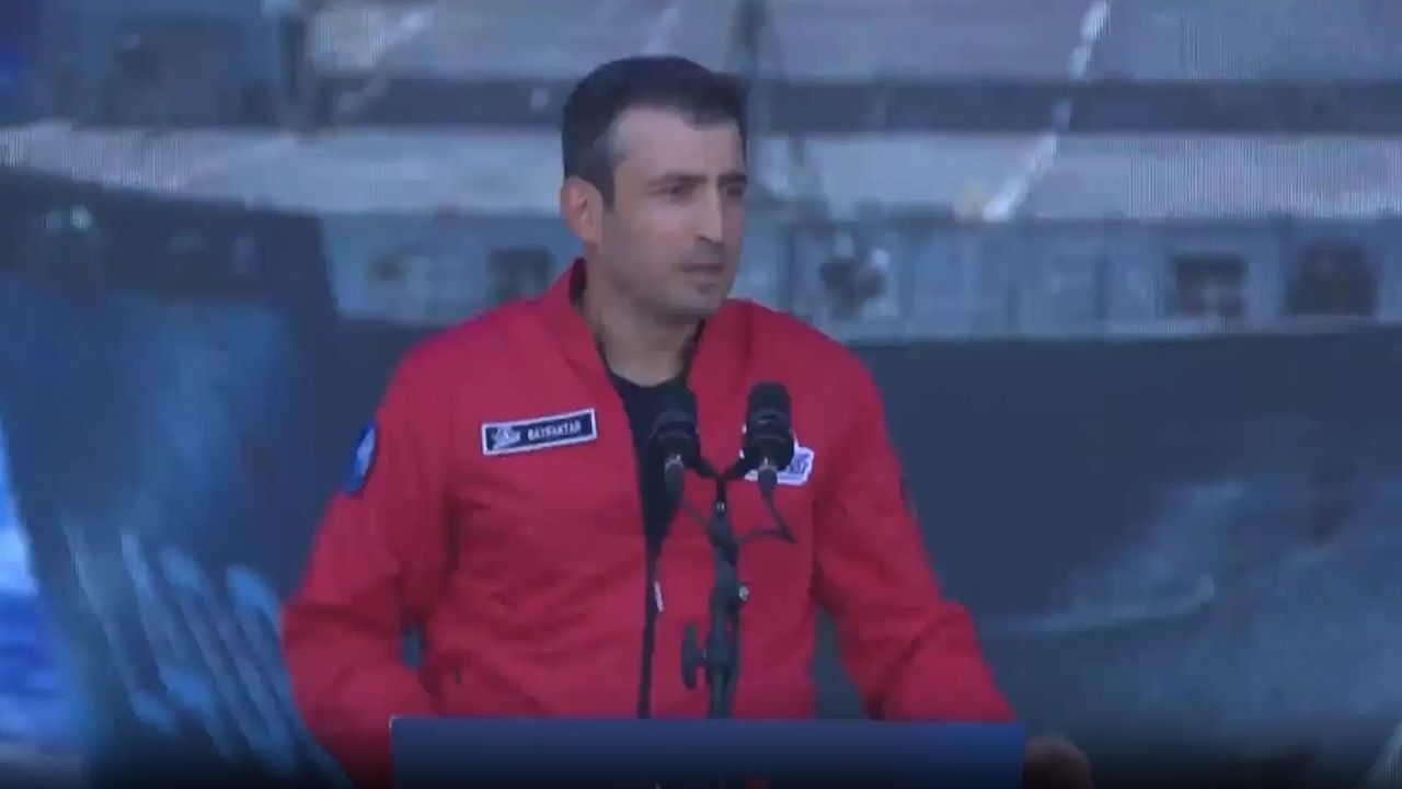 EKNOFEST Yönetim Kurulu Başkanı Bayraktar: "TEKNOFEST2026 Şanlıurfa'ya herkesi davet ediyorum"