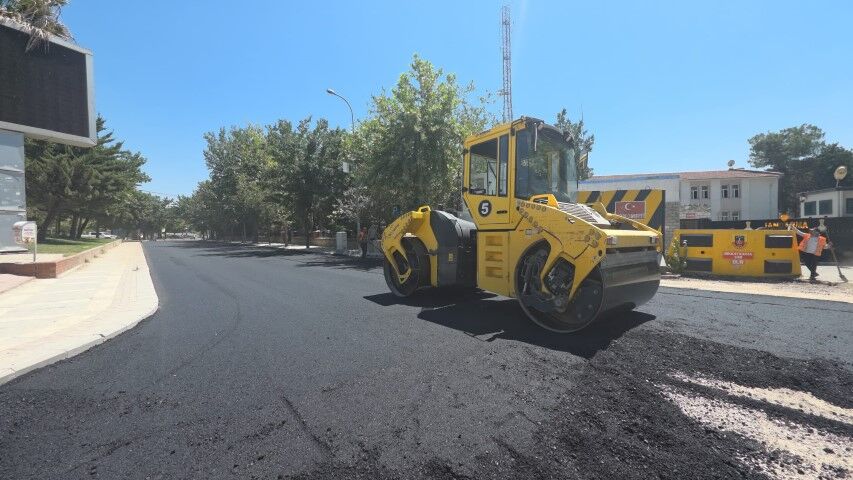 Si̇verek'te Yollar Yeni̇leni̇yor, Ulaşim Konforu Artiyor (4) (1) (Small)