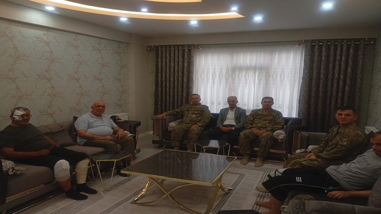 Başkan Yavuz ve beraberindeki heyetten Gazi Ömer Çalışkan'a ziyaret