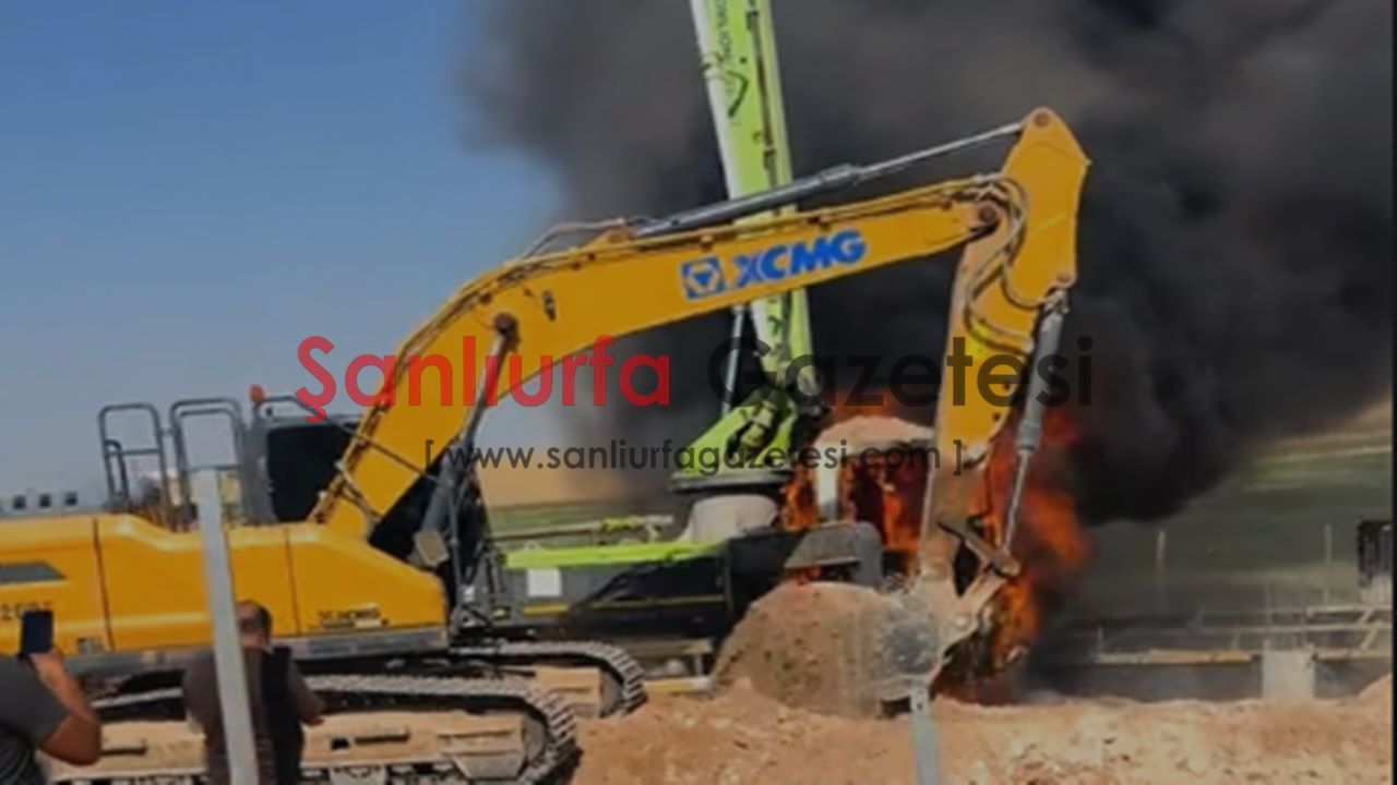 Şanlıurfa'da beton dökümü sırasında iş makinesi alev aldı
