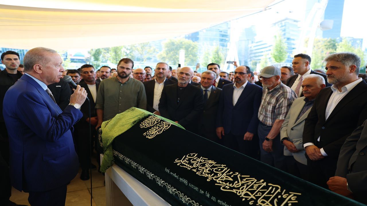 Cumhurbaşkanı Recep Tayyip Erdoğan, AK Parti Milletvekili Emin Önen’in kızının cenaze törenine katıldı