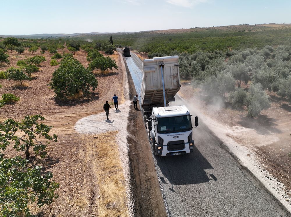 Büyükşehi̇r’den Bi̇reci̇k’te 40 Ki̇lometreli̇k Grup Yoluna Sathi̇ Asfalt (4)