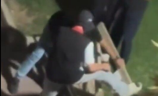 Şanlıurfa’da parkta tepki çeken anlarda kameralar kayıttaydı: "Gençlik çürümüş dedirtti!"