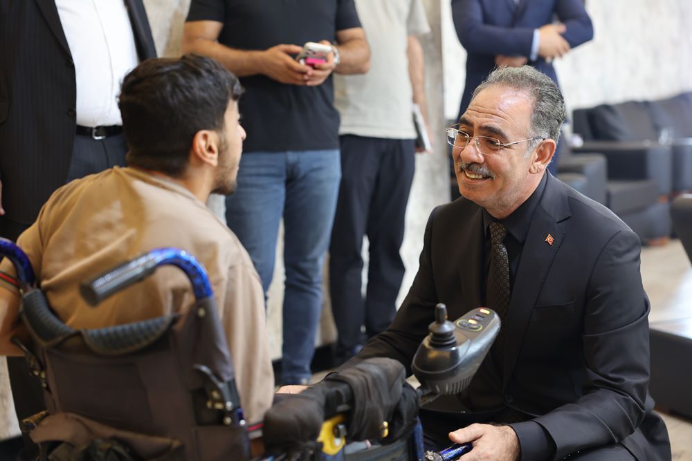 Eyyübiye Belediye Başkanı Kuş, muhtar ve vatandaşlara kapıyı açtı: "Anında çözüm"