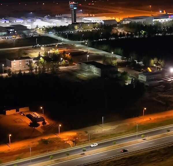 Bakanlık ve DEDAŞ İş Birliğiyle Tamamlandı: Şanlıurfa’da O Karayolu Işıl Işıl Oldu
