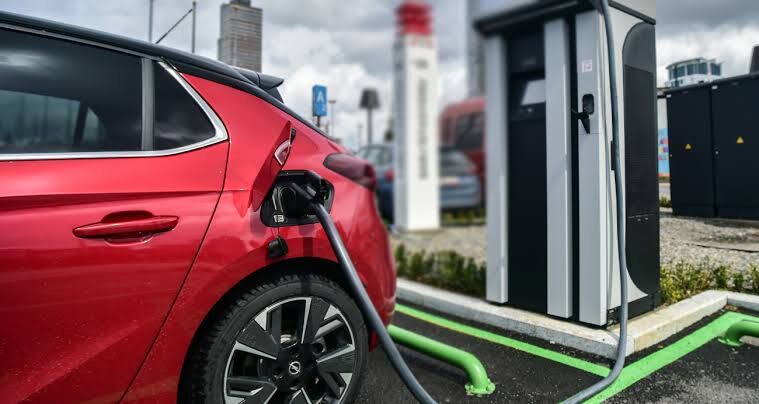 Elektrikli Araç Sahiplerini Bekleyen Yeni Sorun!