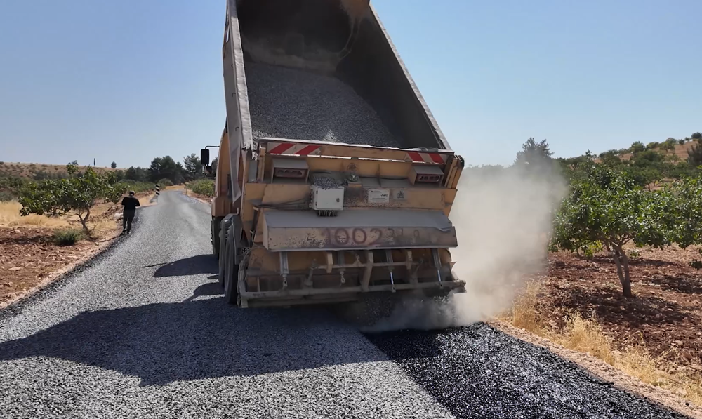 Karaköprü Kirsalinda 7 Km’li̇k Yol Büyükşehi̇r’le Yeni̇lendi̇ (1)