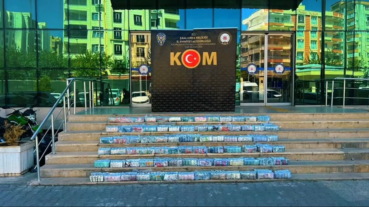 Şanlıurfa polisi kaçakçılara yol vermedi: Milyonlarca liralık ticaret patladı, tutuklamalar var!