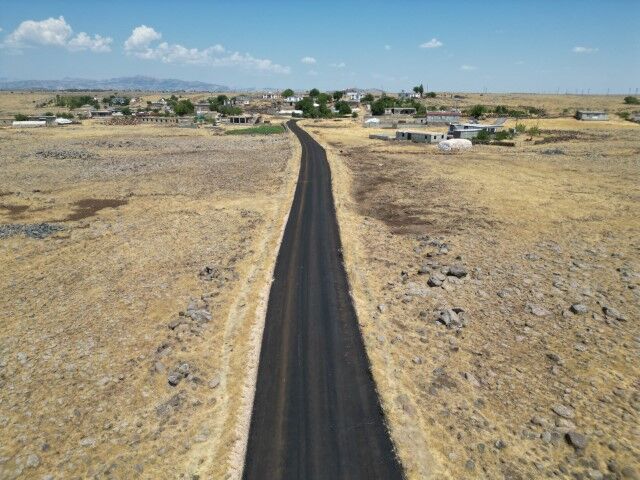 Şanlıurfa Siverek’te Ulaşımı Rahatlatacak Çalışma! 5 Kilometrelik Yol Yenilendi (1)