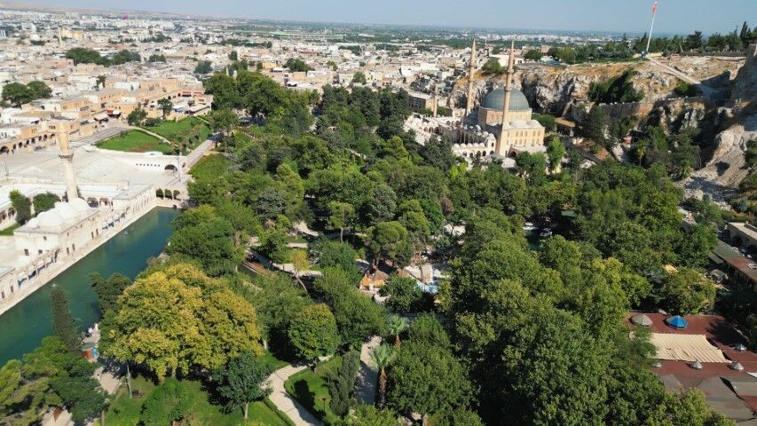 Şanlıurfa’da Balıklıgöl İçin Dikkat Çeken Proje! Aynzeliha Yenileniyor